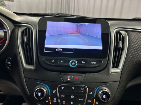 Used 2024 Chevrolet Malibu LT image 18