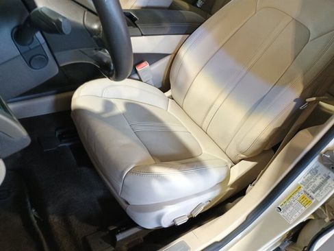 Used 2016 Lincoln MKZ Hybrid w/ Equipment Group 600A Reserve FWD image 17