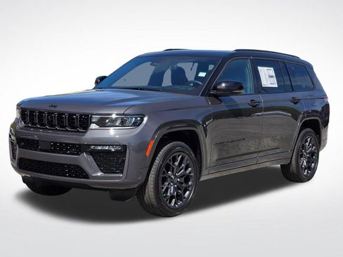 New 2026 Jeep Grand Cherokee L Summit AWD/4WD image 2