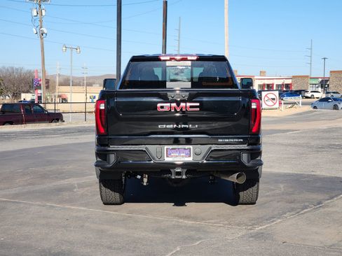 New 2026 GMC Sierra 2500 Denali w/ Denali Reserve Package image 8