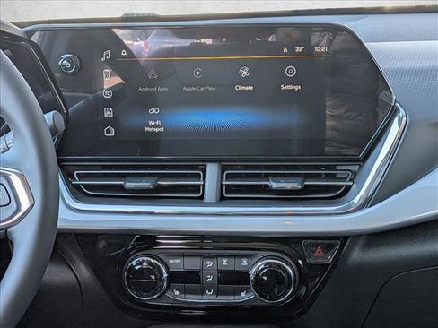 New 2026 Chevrolet Trax LT w/ Driver Confidence Package image 11