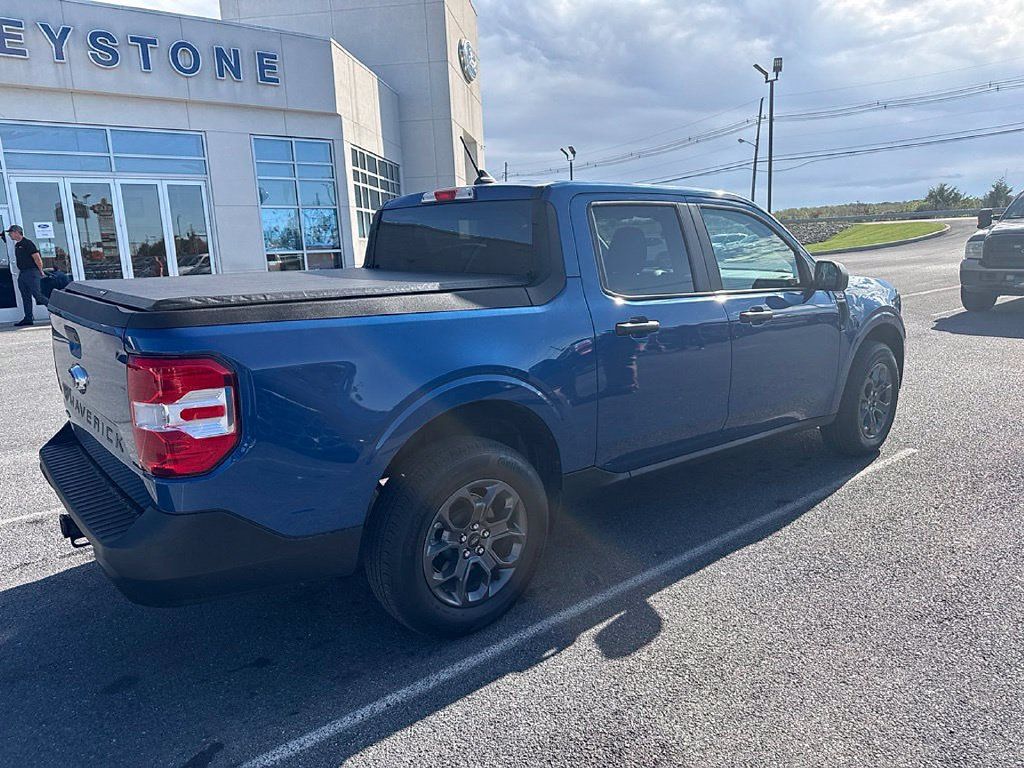 Used 2024 Ford Maverick XLT FWD image 4
