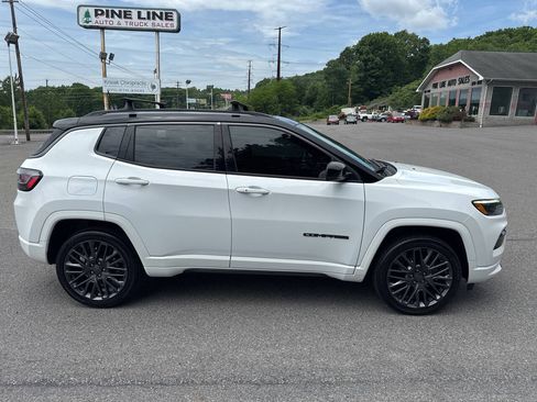 Used 2022 Jeep Compass High Altitude AWD/4WD image 2