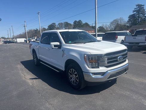 Used 2022 Ford F150 Lariat w/ Trailer Tow Package image 4