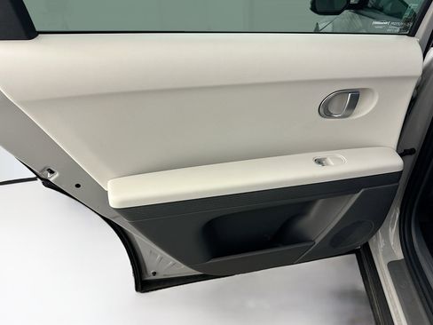 Used 2024 Hyundai Ioniq 5 SEL image 27