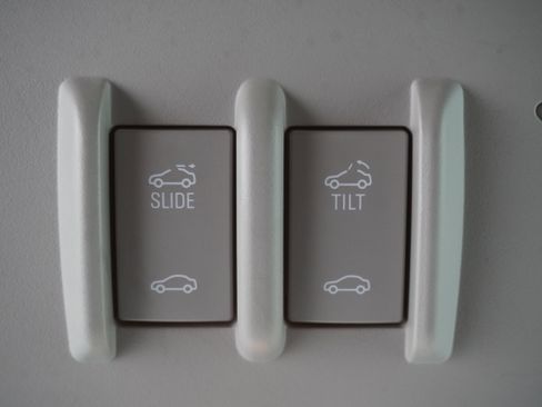 Used 2016 Buick Encore Premium w/ Experience Buick Package image 25