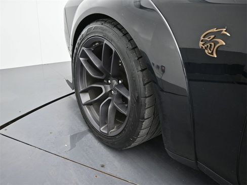 Used 2019 Dodge Challenger SRT Hellcat w/ Widebody Package image 12