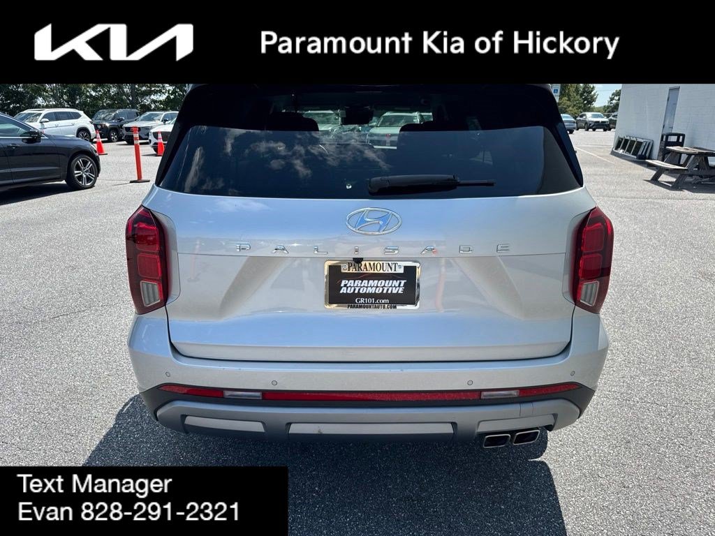 Used 2024 Hyundai Palisade SEL FWD image 6