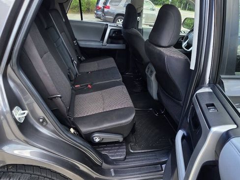 Used 2013 Toyota 4Runner SR5 w/ Convenience Pkg RWD image 9