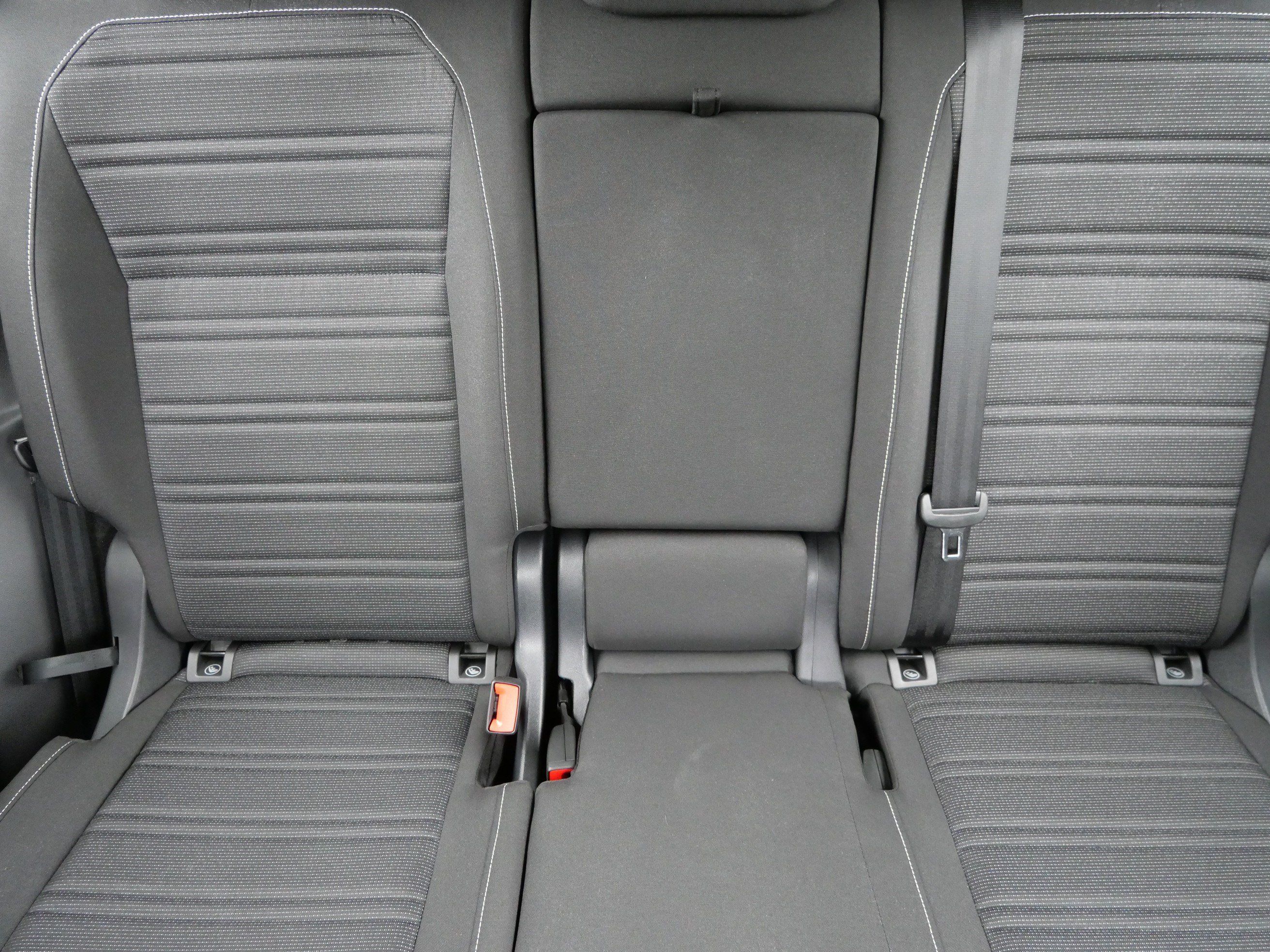 Certified 2024 Volkswagen Tiguan S w/ MDO Package, Two-Row AWD/4WD image 13