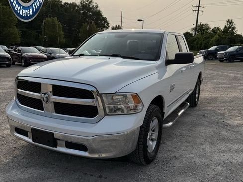 Used 2019 RAM 1500 Classic SLT AWD/4WD image 1
