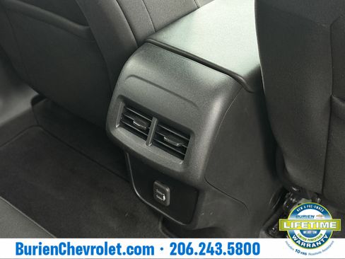 Used 2019 Chevrolet Equinox LT image 26