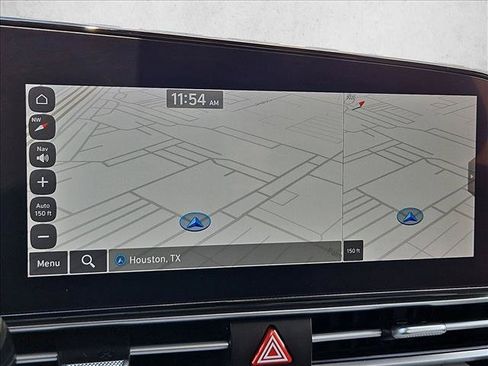 Used 2025 Hyundai Elantra Limited FWD image 13