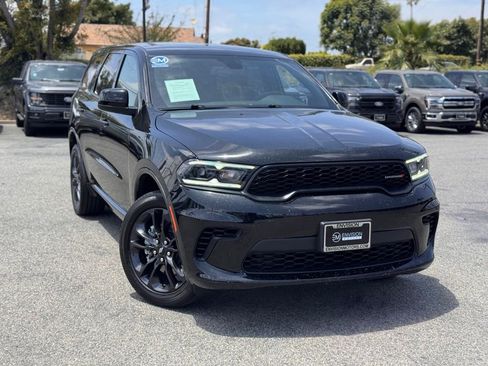 Used 2025 Dodge Durango GT AWD/4WD image 2
