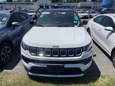 Used 2022 Jeep Compass Limited AWD/4WD image 2