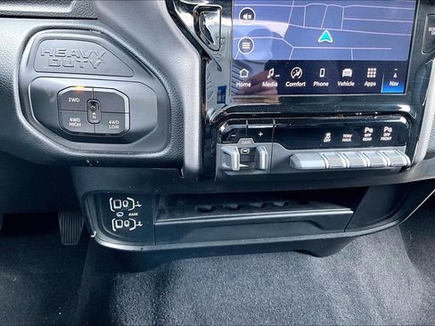 Certified 2026 RAM 2500 Big Horn AWD/4WD image 12