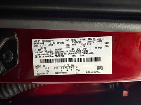 Used 2019 Ford F150 XLT w/ Equipment Group 302A Luxury AWD/4WD image 17