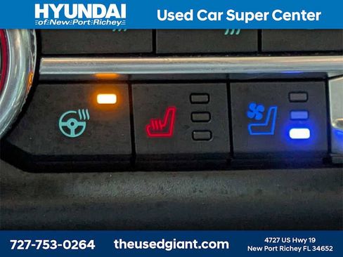 Used 2023 Ford Expedition Limited image 40