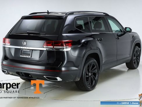 Used 2022 Volkswagen Atlas SE w/ Panoramic Sunroof Package image 9