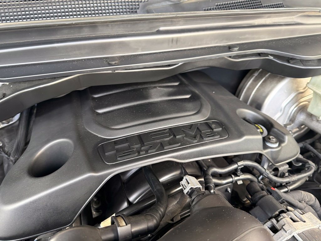 Used 2021 RAM 1500 Laramie RWD image 13