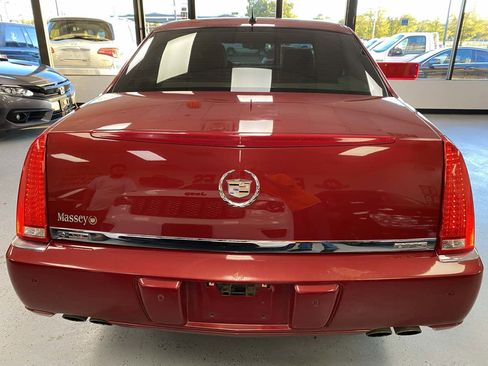 Used 2008 Cadillac DTS image 10