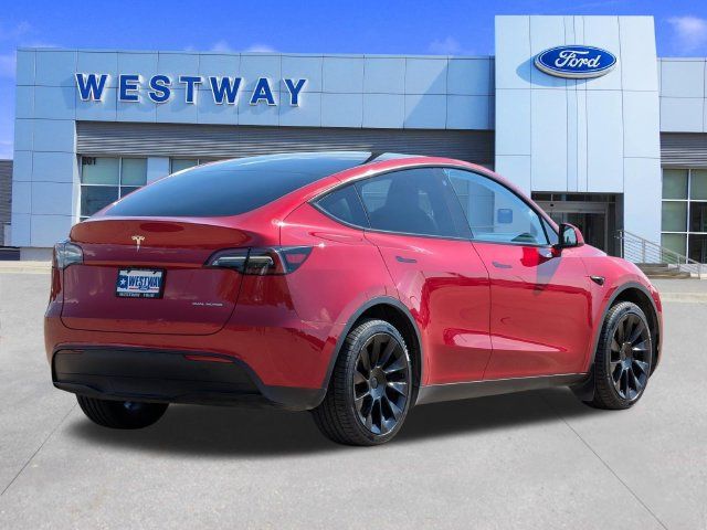 Used 2023 Tesla Model Y Long Range AWD/4WD image 3