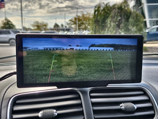 Used 2017 Dodge Journey SXT w/ Comfort/Convenience Group FWD image 14