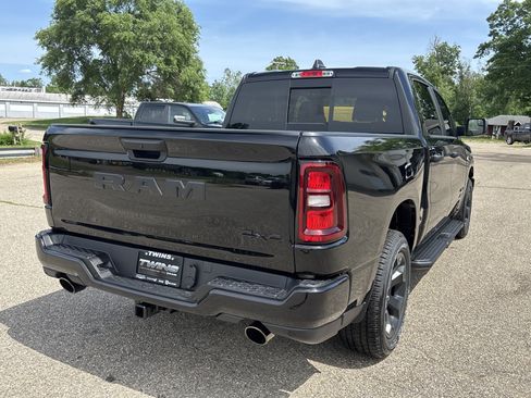 New 2026 RAM 1500 Express AWD/4WD image 3