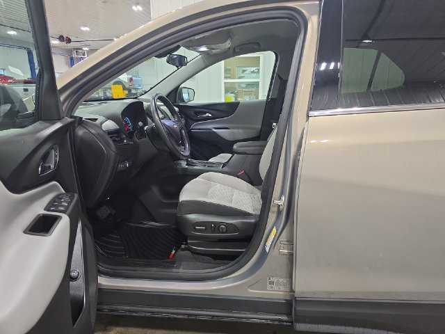 Used 2019 Chevrolet Equinox LT FWD image 22