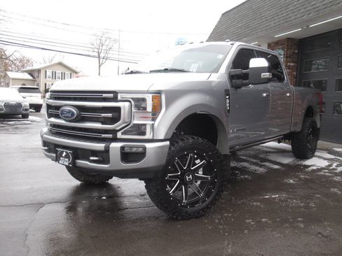 Used 2022 Ford F350 Platinum image 41