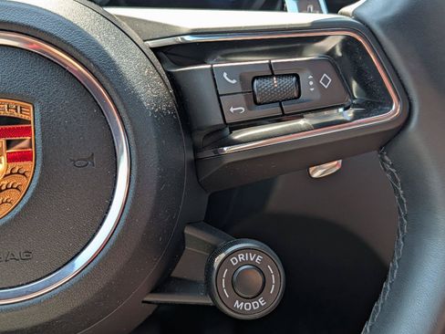 Used 2025 Porsche Macan S AWD/4WD image 25