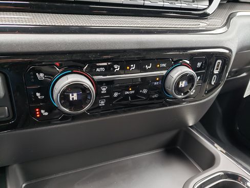 New 2026 Chevrolet Silverado 1500 ZR2 w/ LPO, Dark Essentials Package image 22