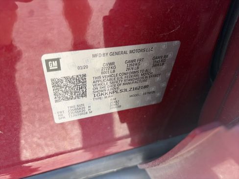 Used 2020 GMC Acadia Denali w/ Technology Package FWD image 36