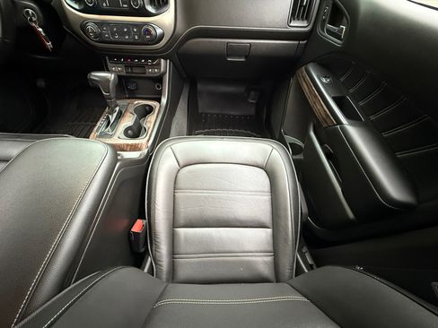 Used 2021 GMC Canyon Denali image 29