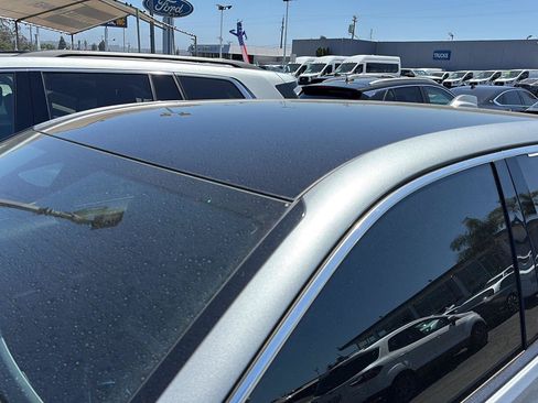 Used 2024 Cadillac Lyriq Luxury AWD/4WD image 9