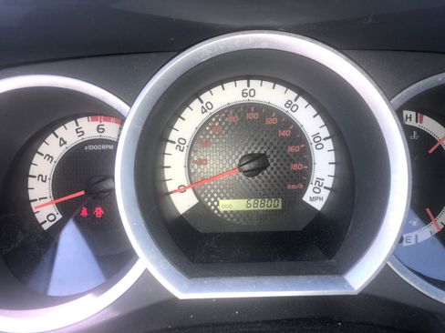 Used 2012 Toyota Tacoma 2WD Access Cab w/ SR5 Pkg image 4