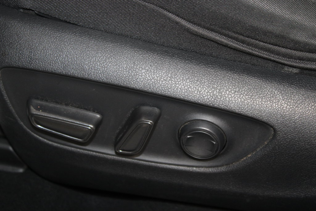 Used 2023 Toyota RAV4 XLE FWD image 17