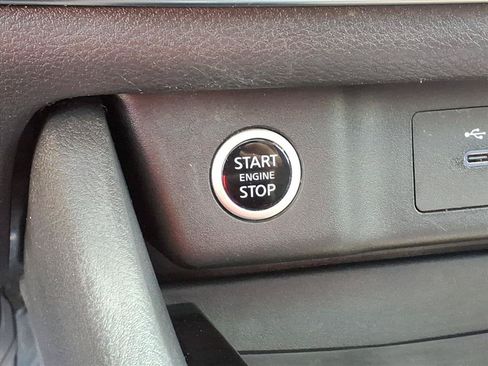 Used 2021 Nissan Rogue SV w/ Premium Package AWD/4WD image 10