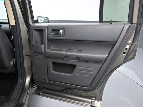 Used 2013 Ford Flex SE FWD image 23