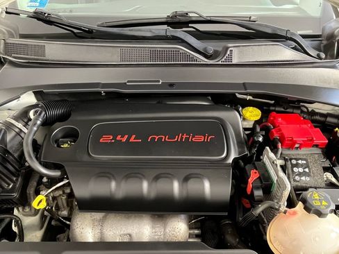 Used 2020 Jeep Compass Latitude w/ Cold Weather Group AWD/4WD image 19