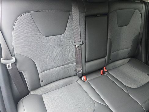 Used 2023 Kia Niro EX image 21