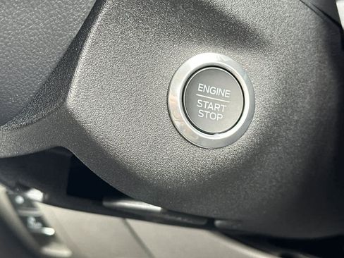 New 2026 Ford Transit 250 148 Medium Roof w/ Load Area Protection Package image 22