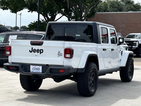 Used 2021 Jeep Gladiator Sport AWD/4WD image 4