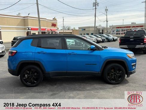 Used 2018 Jeep Compass Latitude w/ Popular Equipment Group AWD/4WD image 2