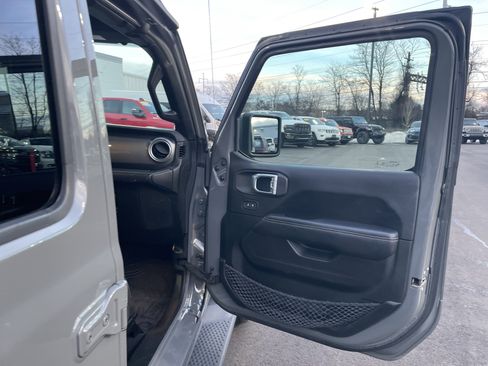 Certified 2020 Jeep Wrangler Unlimited Sahara image 10