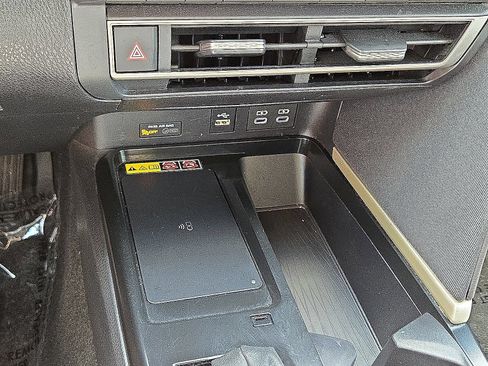 Used 2025 Toyota Camry LE FWD image 30