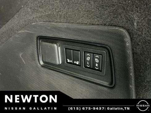 Used 2021 Cadillac Escalade ESV Sport Platinum RWD image 26