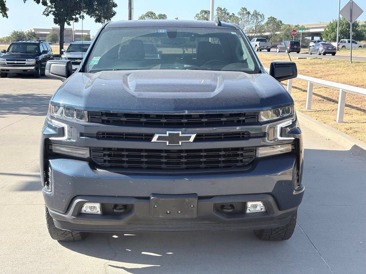 Used 2021 Chevrolet Silverado 1500 RST AWD/4WD image 2