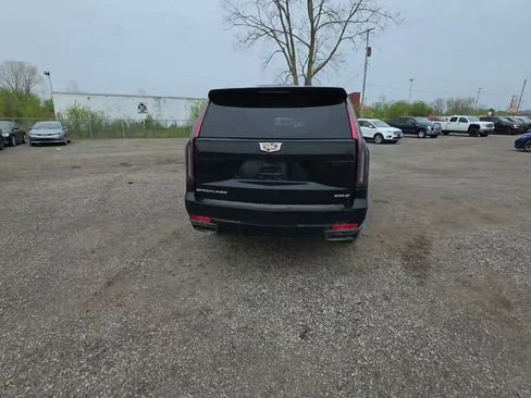 Used 2024 Cadillac Escalade ESV Sport Platinum w/ LPO, Floor Liner Package AWD/4WD image 4
