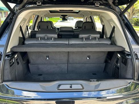 Used 2024 BMW X7 xDrive40i image 48